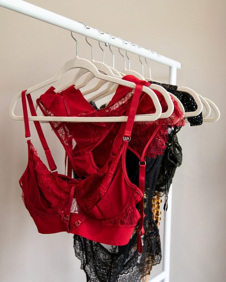 outfits for boudoir session red lingerie set